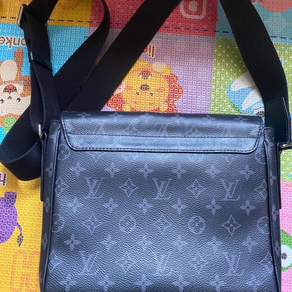 Louis vuitton Monogram Eclipse District PM Black - Picture 2 of 5